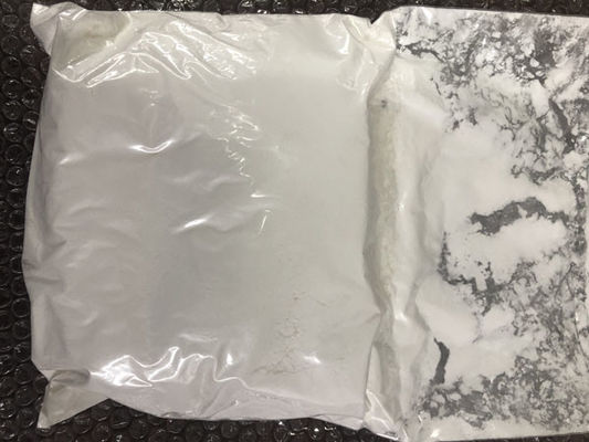 El óxido de cinc de ZNO pulveriza el material de revestimiento de goma formado tetrápodo de CAS 1314-13-2 de las barbas