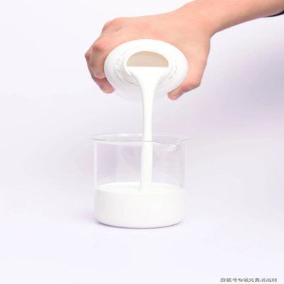 El endurecedor de diamina termosensible de reacción tardía XY 311 consiste en diamina aromática con estructura molecular simétrica y cloruro de sodio adecuado para sistemas de poliuretano de fundición basados en TDI o MDI